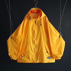over silhouette mesh lining design yellow color zip-up nylon parka