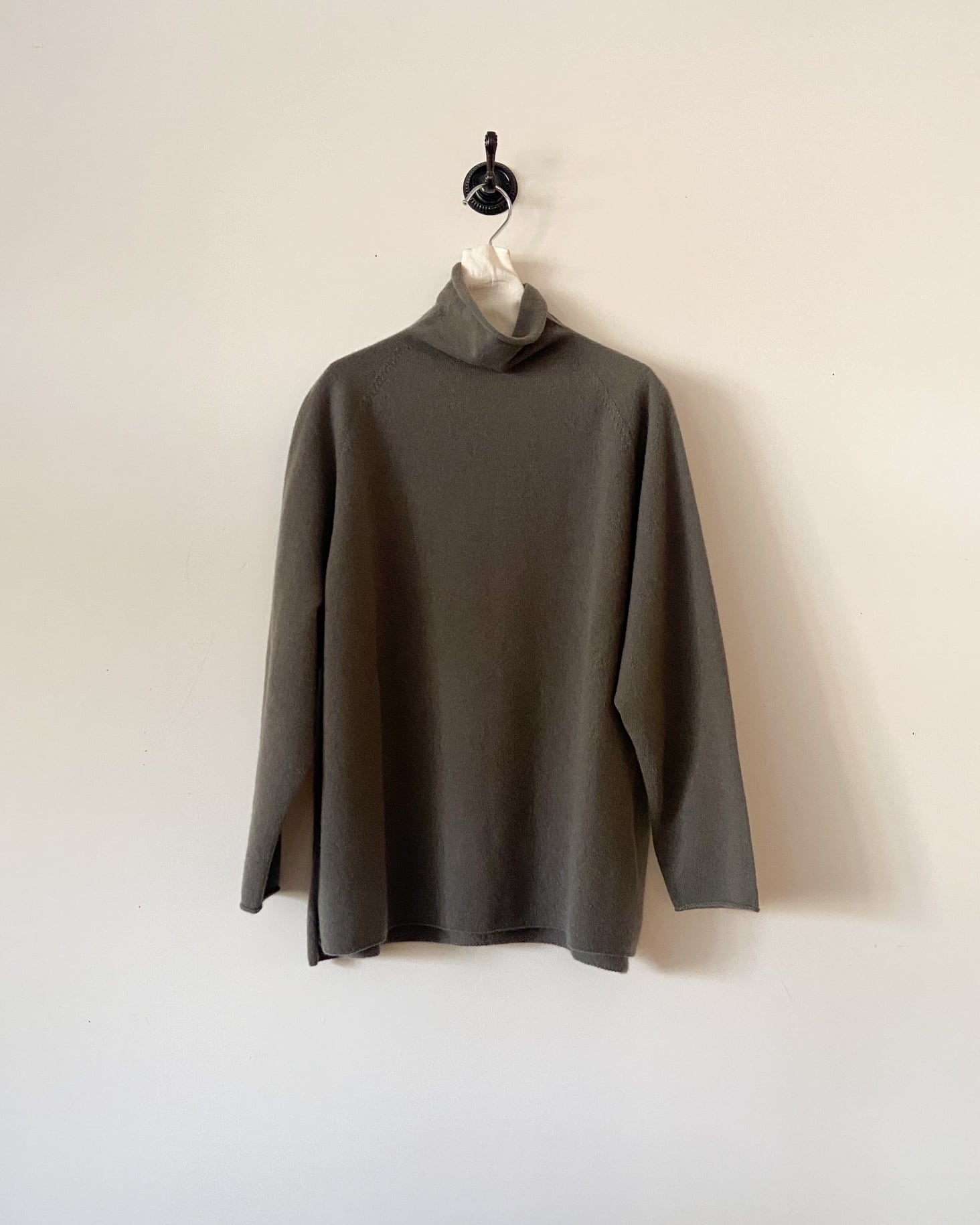 evam eva カシミアタートルネック　cashmere turtleneck
