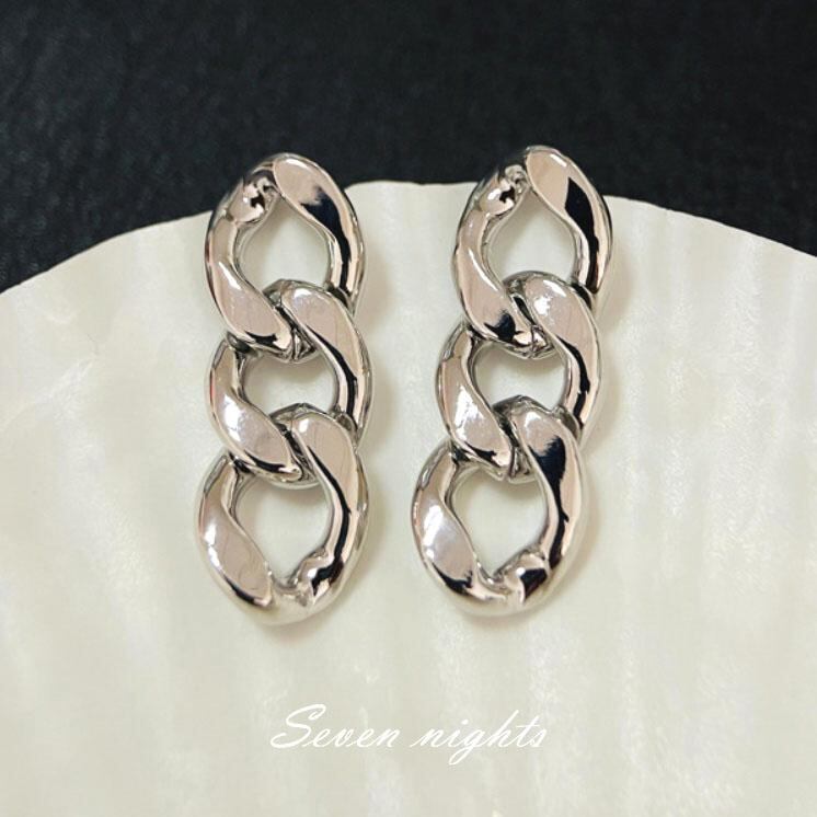 S925ピアス 欧米風