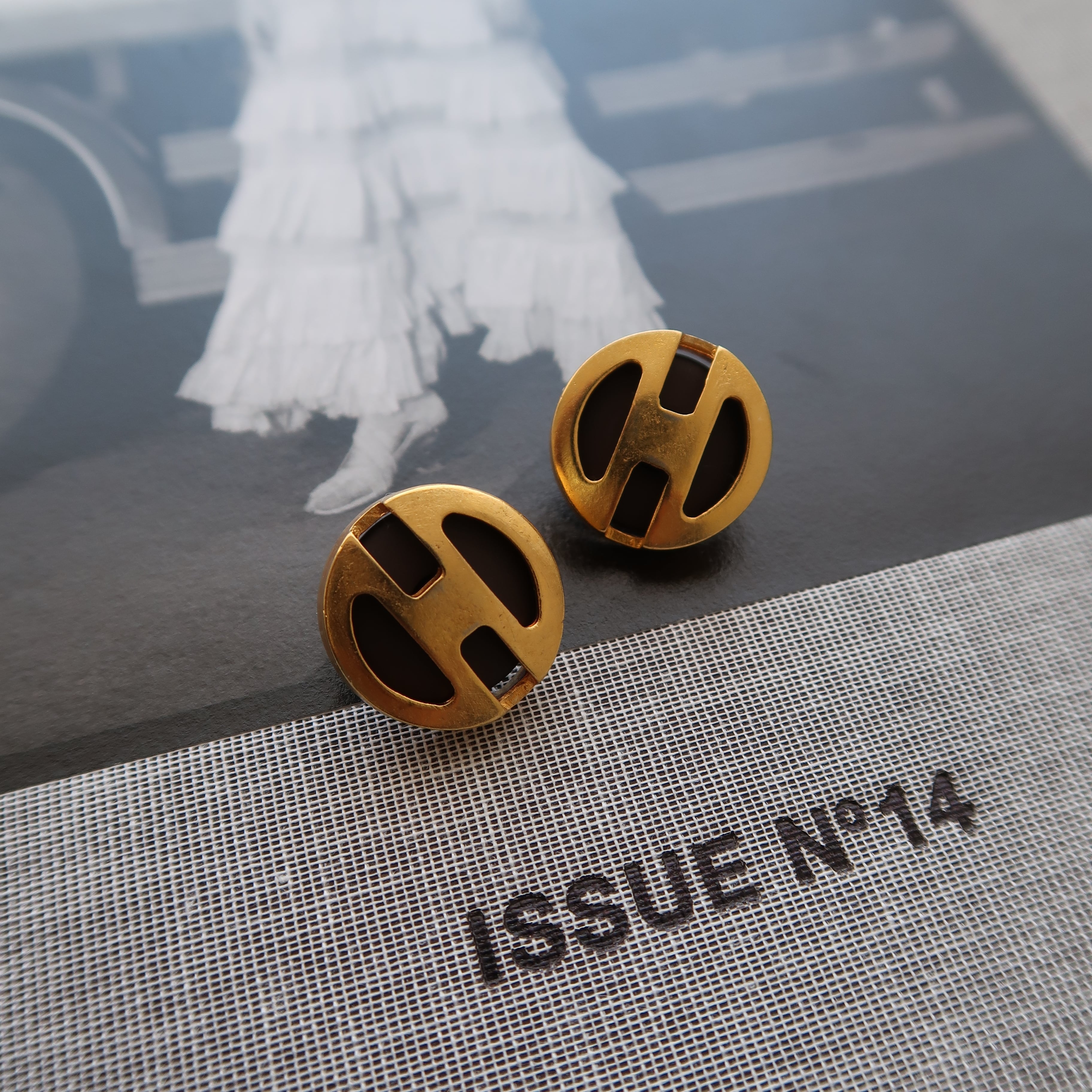 VINTAGE CELINE BUTTON】セリーヌ ゴールドボタン 1.8cm L-21002 VINTAGE CELINE BUTTON】セリーヌ ゴールドボタン 1.8cm L-21002
