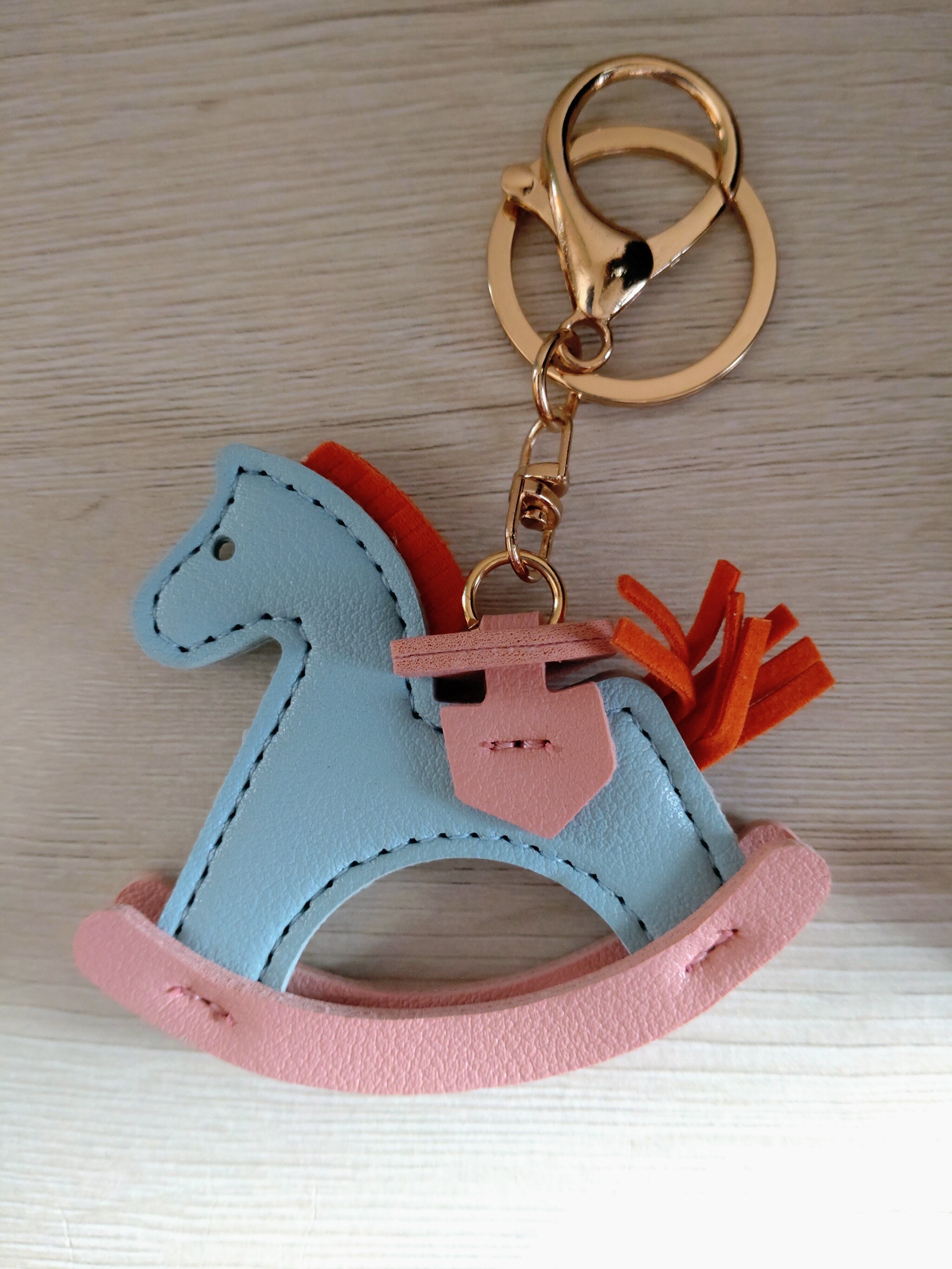 馬キーホルダー②（8色） | SDGsのお馬グッズ＆引退馬支援「Horse's」