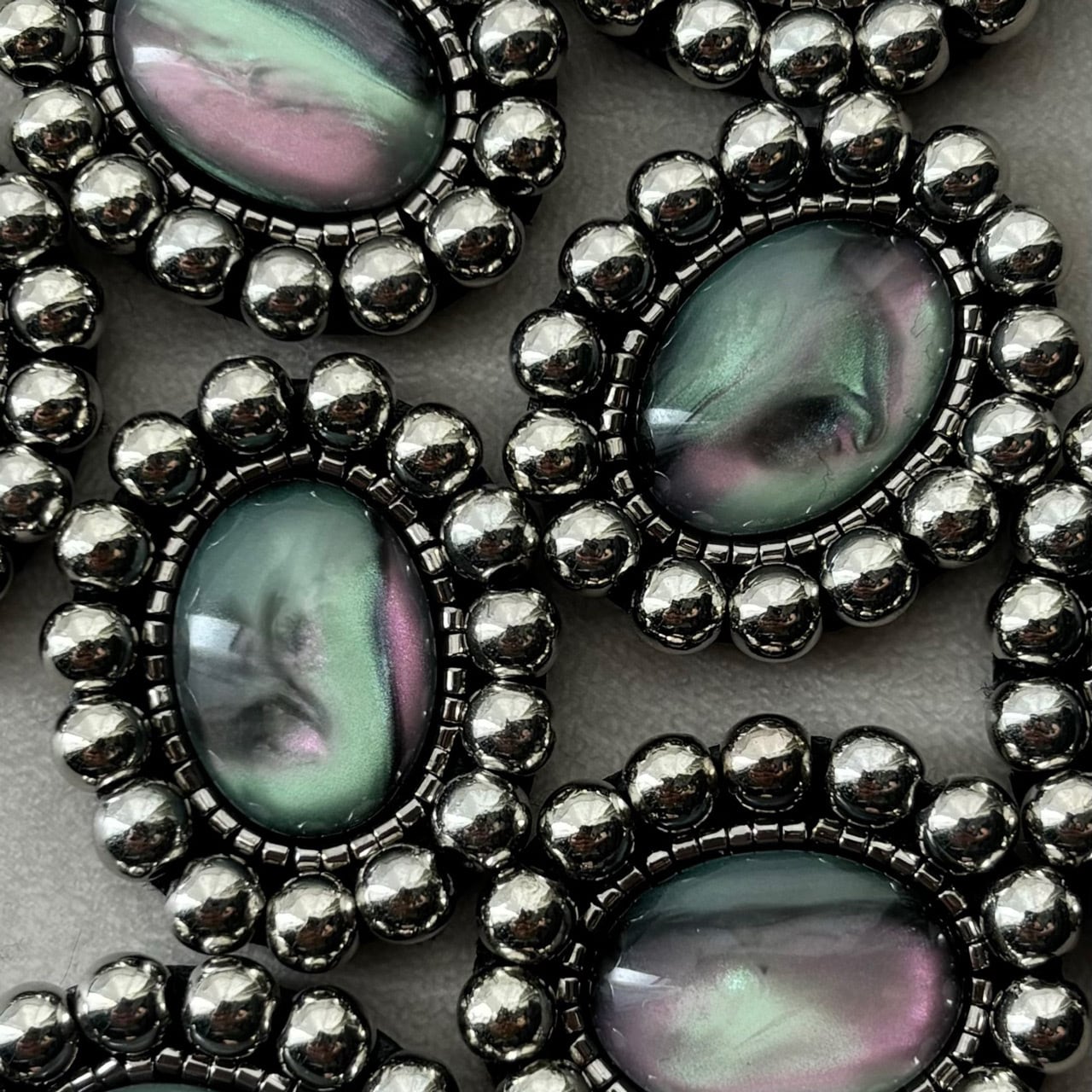 oval big ball (black shell)