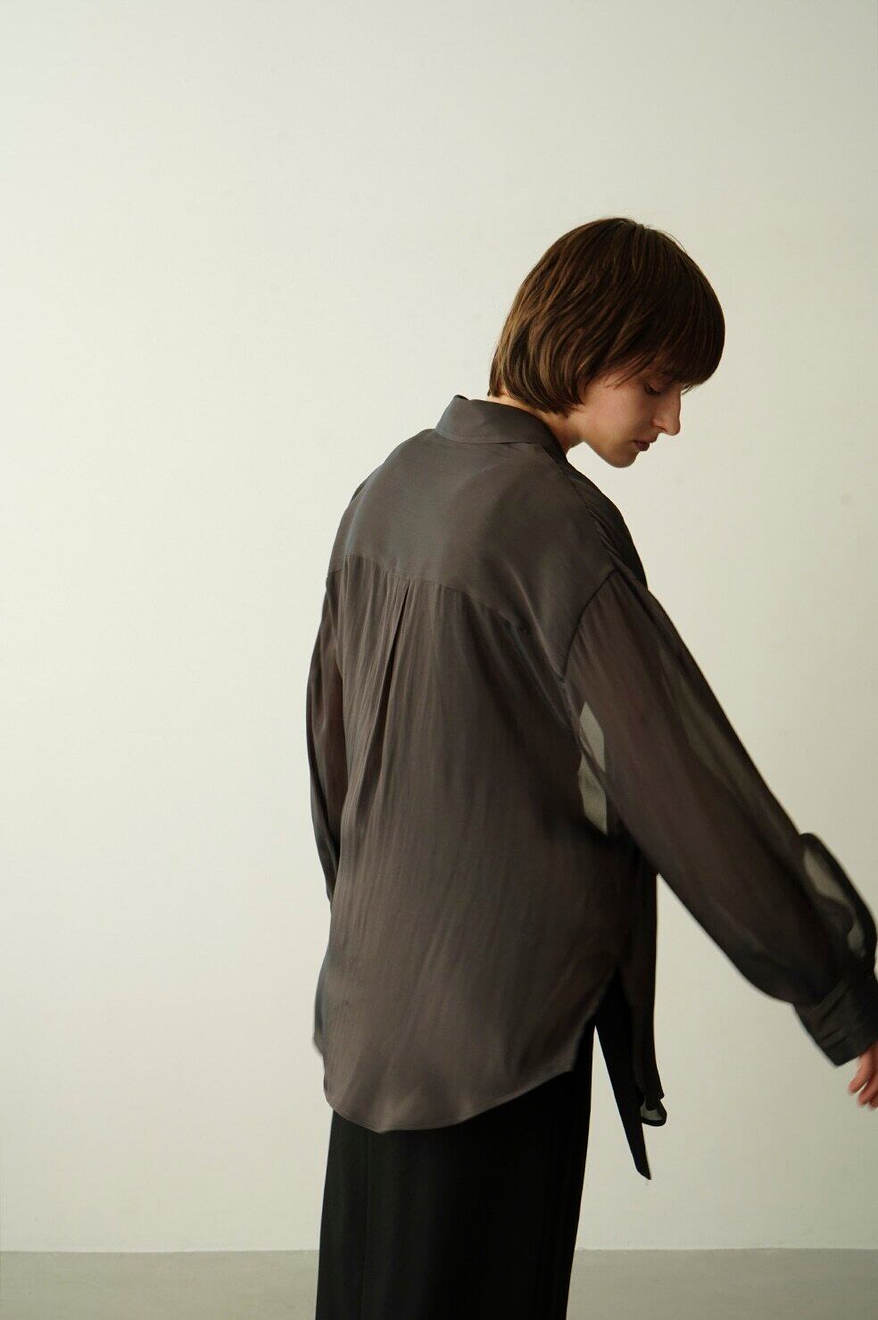 CLANE(クラネ) CHAMBRAY LOOSE SHIRT CHARCOAL GREY | サウスオレンジ