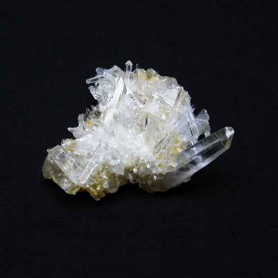 水晶 クラスター 38g水晶 原石 四川省産 一点物 172-1807