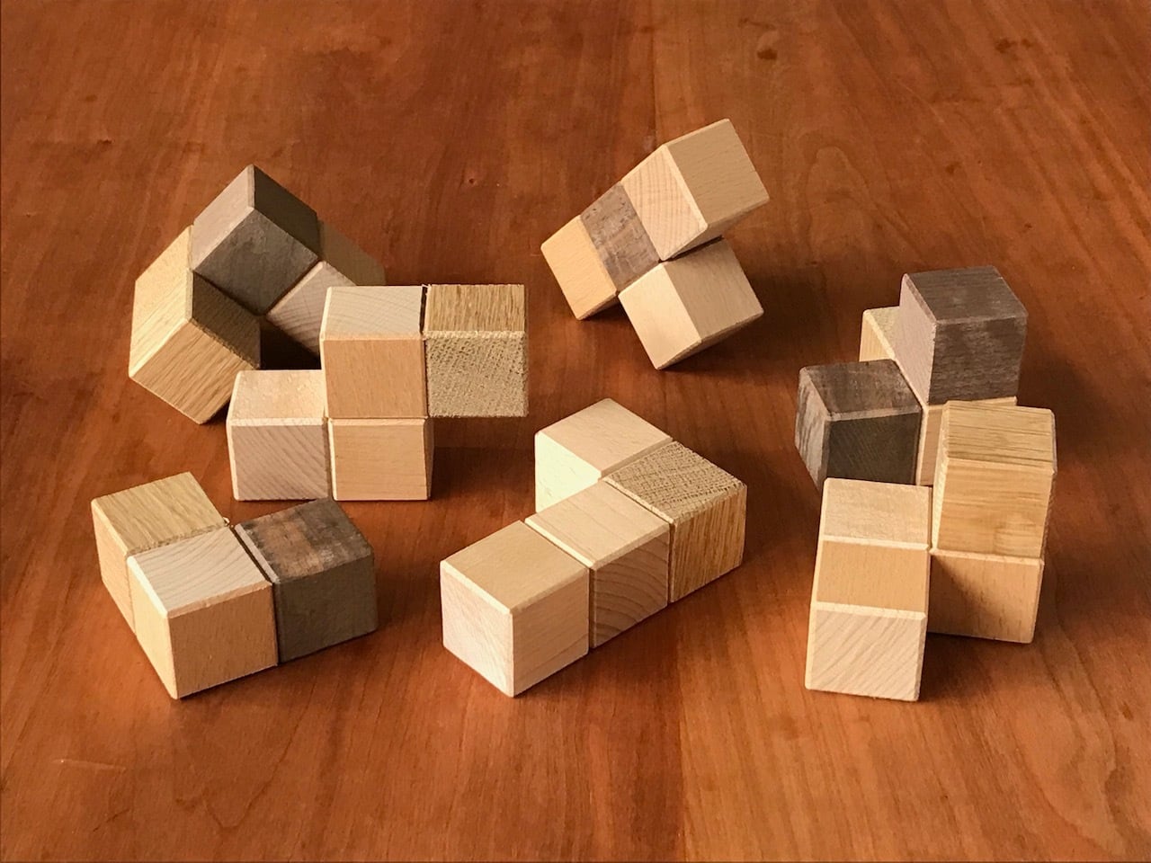 木のおもちゃ「積木パズル」無垢材 | 木製家具と雑貨 PROP