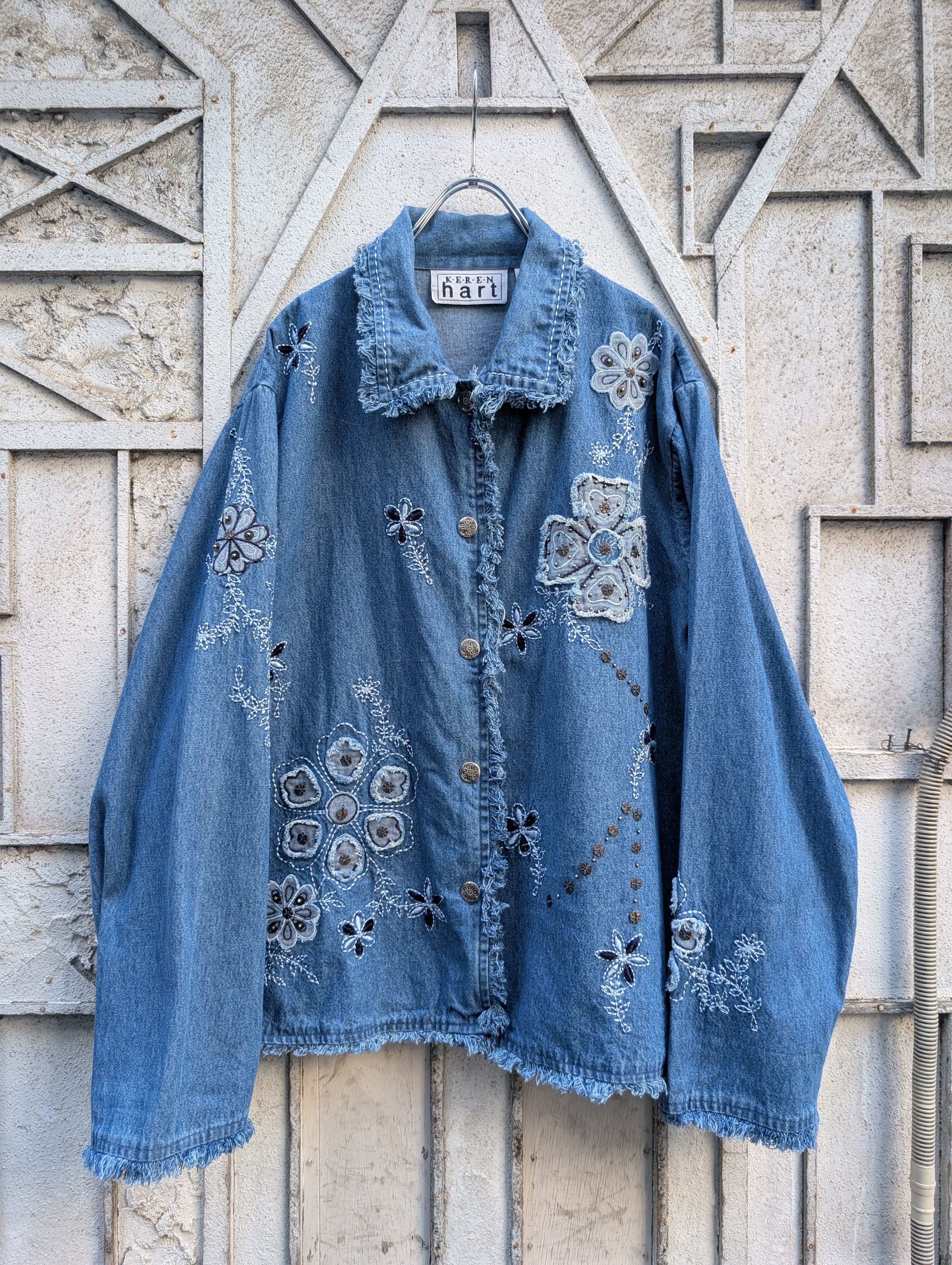 "KEREN HART" decoration denim shirt jacket