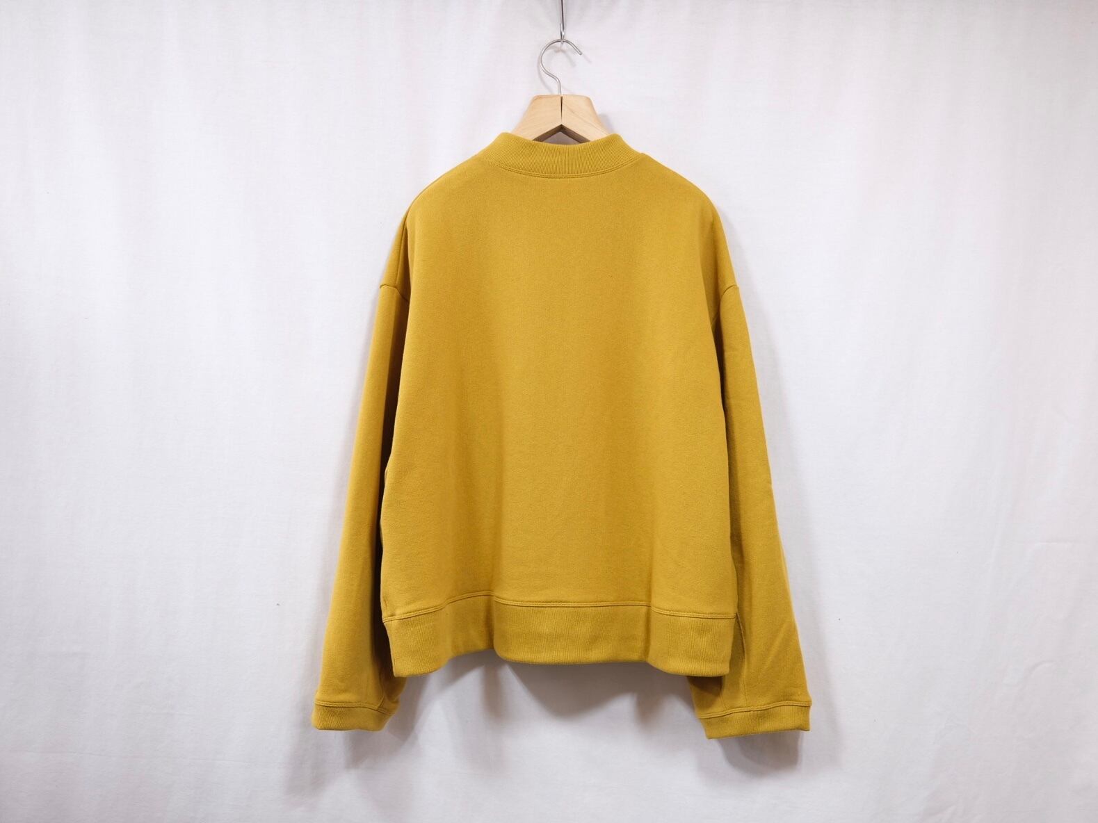 Ka na ta”sea stand sweat yellow” | Lapel online store