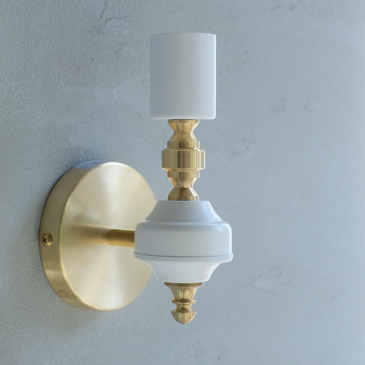 Karia Bracket Lamp | WEST VILLAGE TOKYO