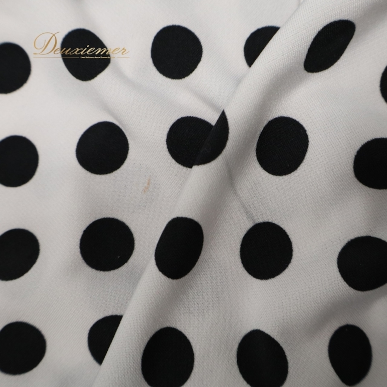 社交ダンス 衣装 ズボン ボトムス パンツ ホワイト系 タカダンス TAKA DANCE ブラック系 レッスン 練習 上品 ドット 水玉 モノクロ かわいい おしゃれ 華やか ダンス ダンス衣装 エレガント 可愛い 大きなスリット 柔らかい レディース スタイリッシュ カジュアル ダンスレッスン エレガンス クラシック