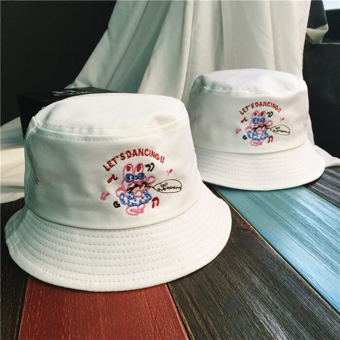 サマーホワイト 帽子 かわいい 夏物 ブラック・アイド・ピーズ86346578521