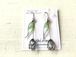 【イヤリング変更可能】ichi.rin/チューリップピアス