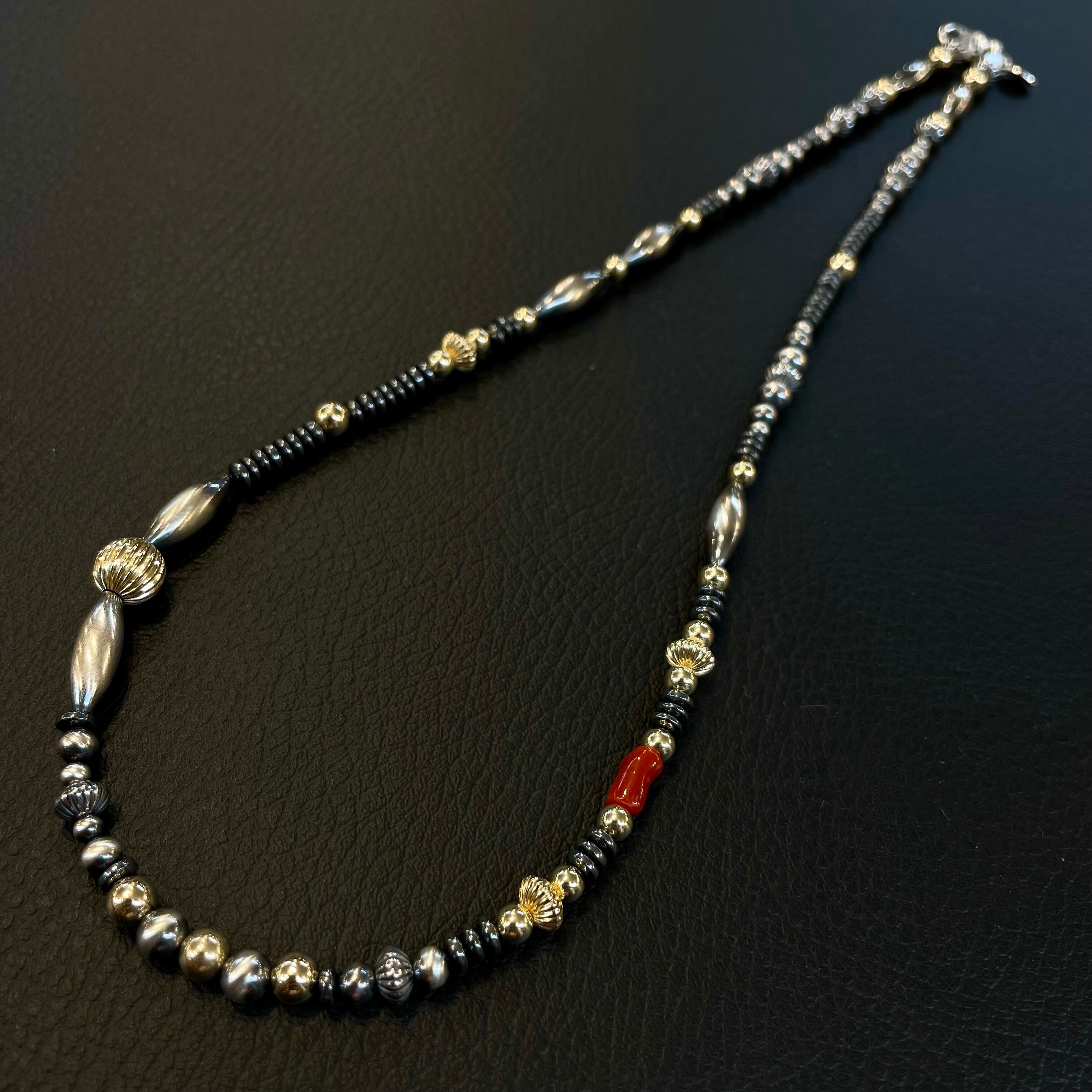 ブライト（Bright）ネックレス（Wave S Hematite）血赤珊瑚 50cm 