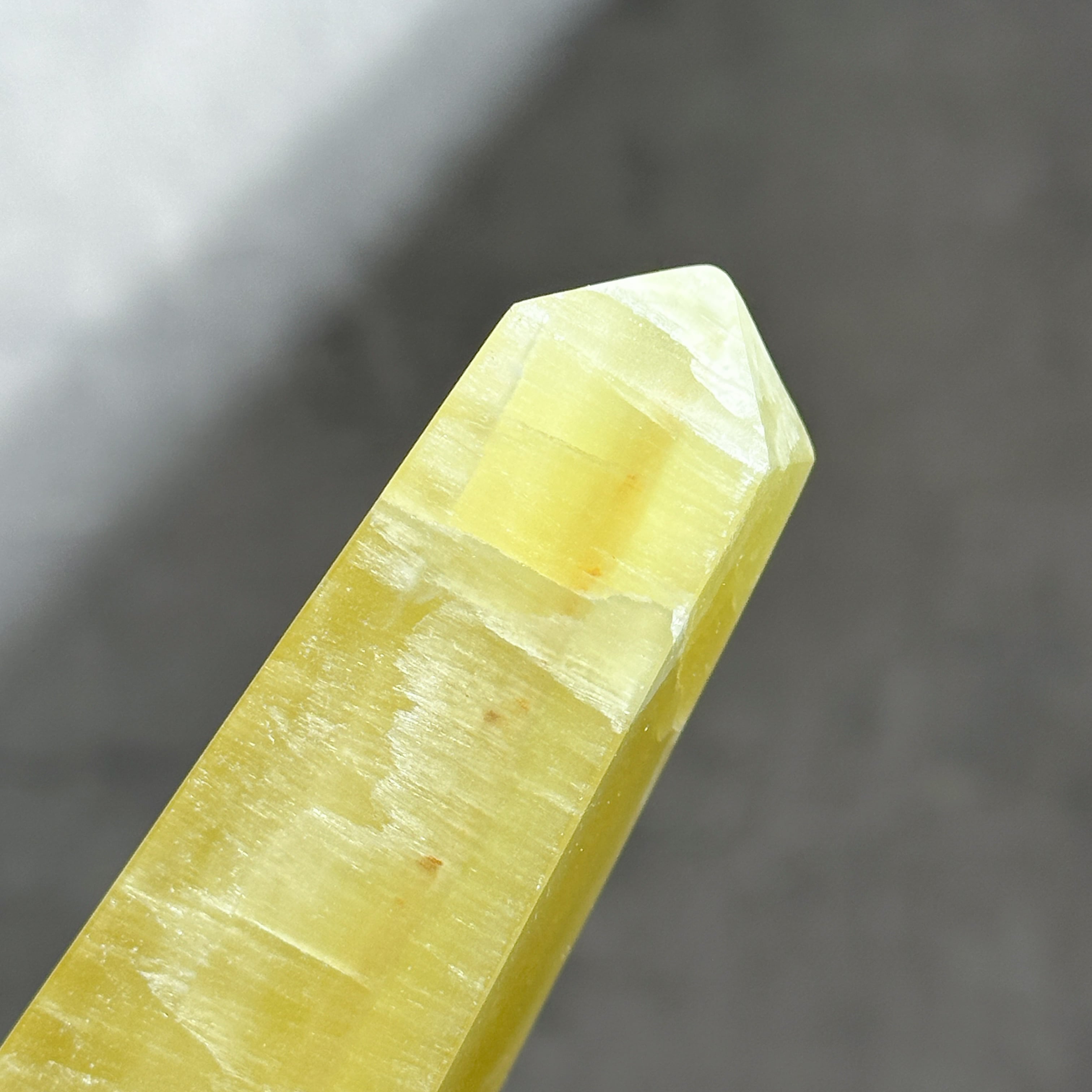 イエローカルサイト タワー72◇ Yellow Calcite ◇天然石・鉱物