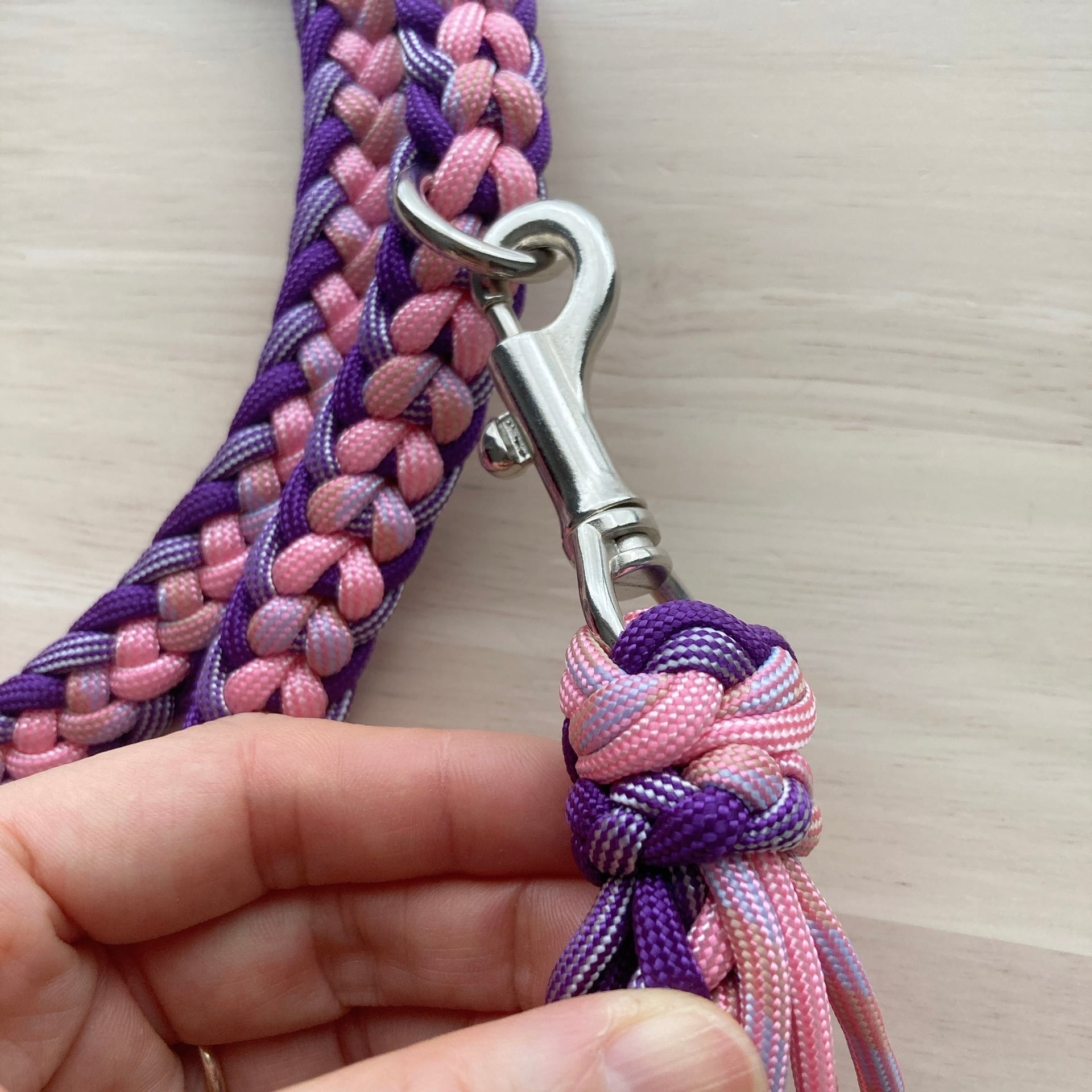 ピンク色のわんちゃん用カフェリード8本ハート編み小型犬〜大型