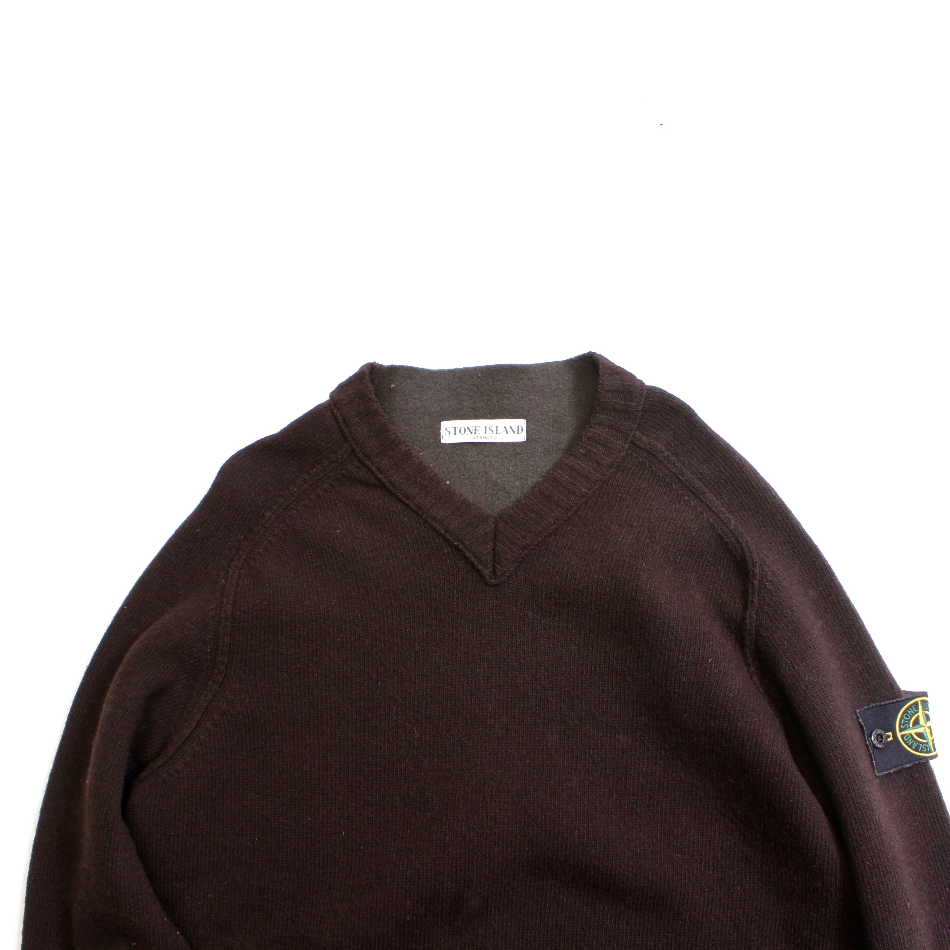 0621. STONE ISLAND Lettered sweater brown ストーンアイランド