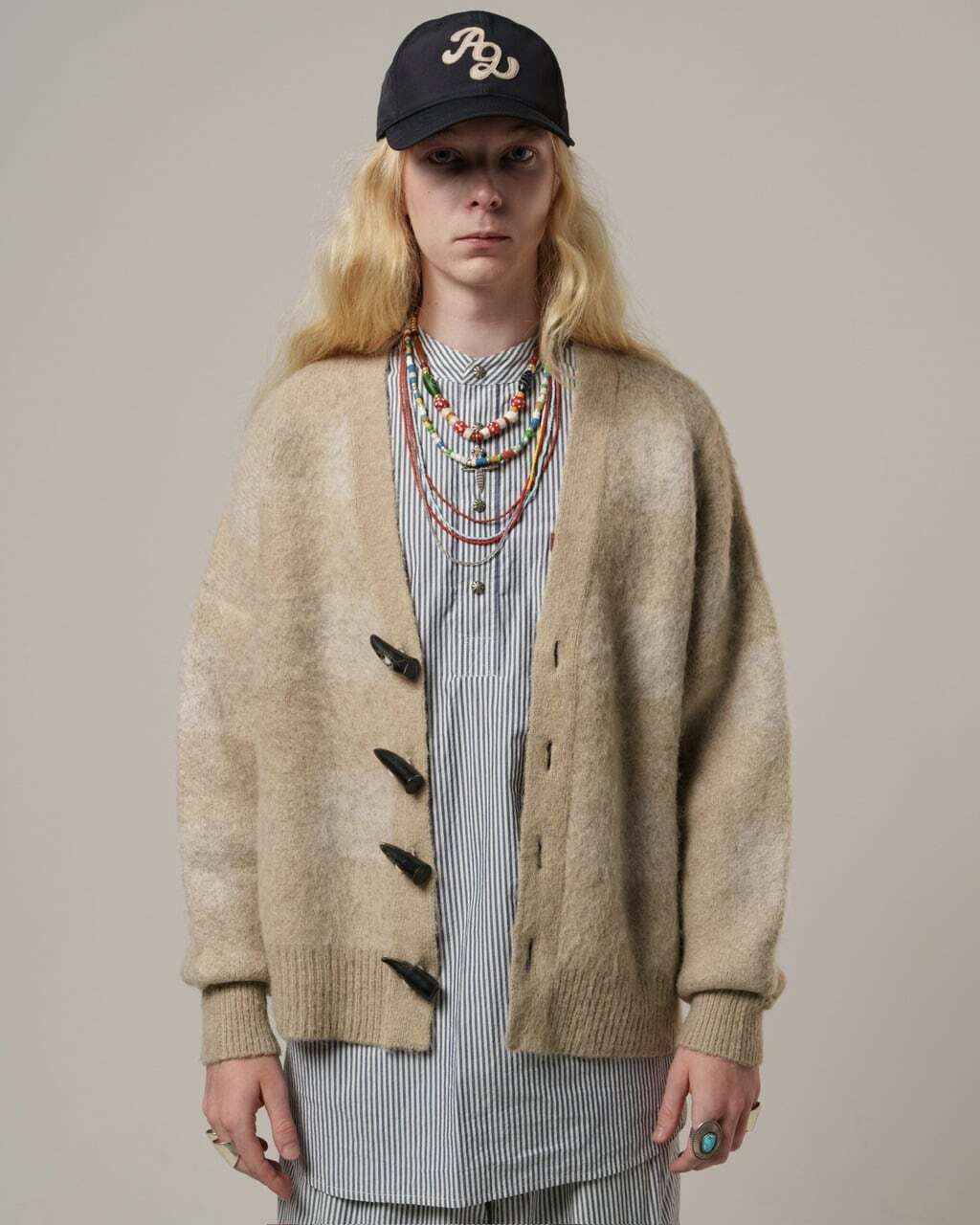 Moist Touch Knit Cardigan / Red | AMBERGLEAM
