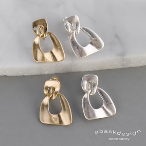 【ネコポス便】イヤリング ニュアンスフォルム マットメタル イヤリング ヴィンテージ風 つや消し加工 1136