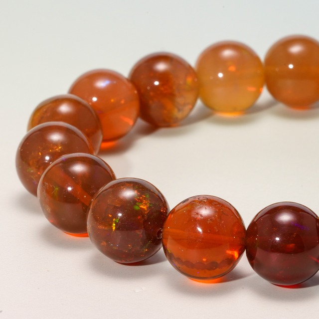 エチオピアンオパール Red(エチオピア産/12mm) 一連ブレスレット