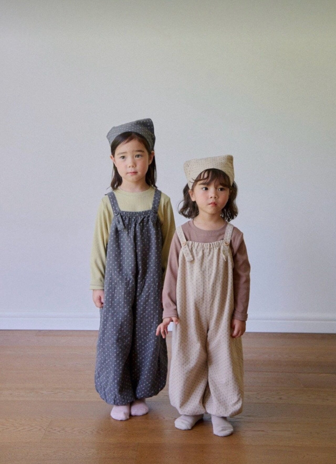 韓国子供服 / 26Autumn / 〖取寄〗ko and ko / フラワーオーバーオール / ベビー服 / キッズ服 *XXS~L*