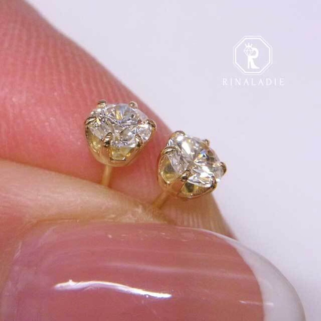 大特価☆K18YG天然ダイヤモンド☆テリツヤ◎のスタッドピアス婚約指輪 
