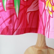 フラダンス 衣装 パウスカート ピンク系 ハレハワイイ 日本製 プルメリア柄 モンステラ柄 ハワイアンプリント アロハ フラ ダンス レッスン 練習 華やか 鮮やか かわいい おしゃれ シングル スカート フレア グリーン系 イエロー系 ホワイト系 ハワイ デザイン ルース フェミニン エレガント 夏 コスチューム 軽量 プレゼント ダンス衣装 プリントスカート ビビッドカラー オシャレ レディース 送料無料