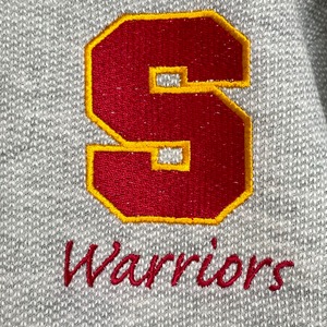 【VOS SPORTS】WARRIORS ハーフジップ スウェット プルオーバー ワンポイント刺繍ロゴ MEDIUM  US古着