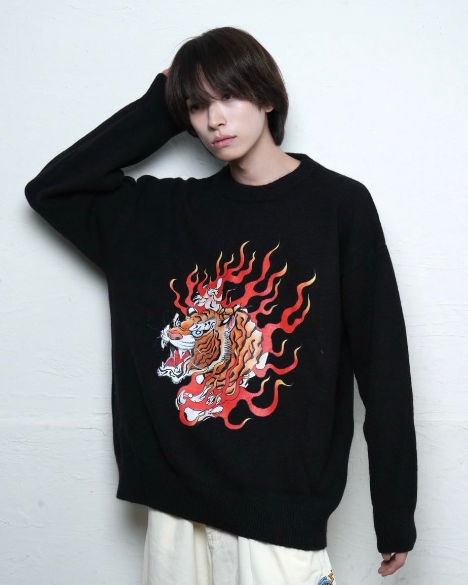 Fire Tiger knit/black | チュウカタベタイ