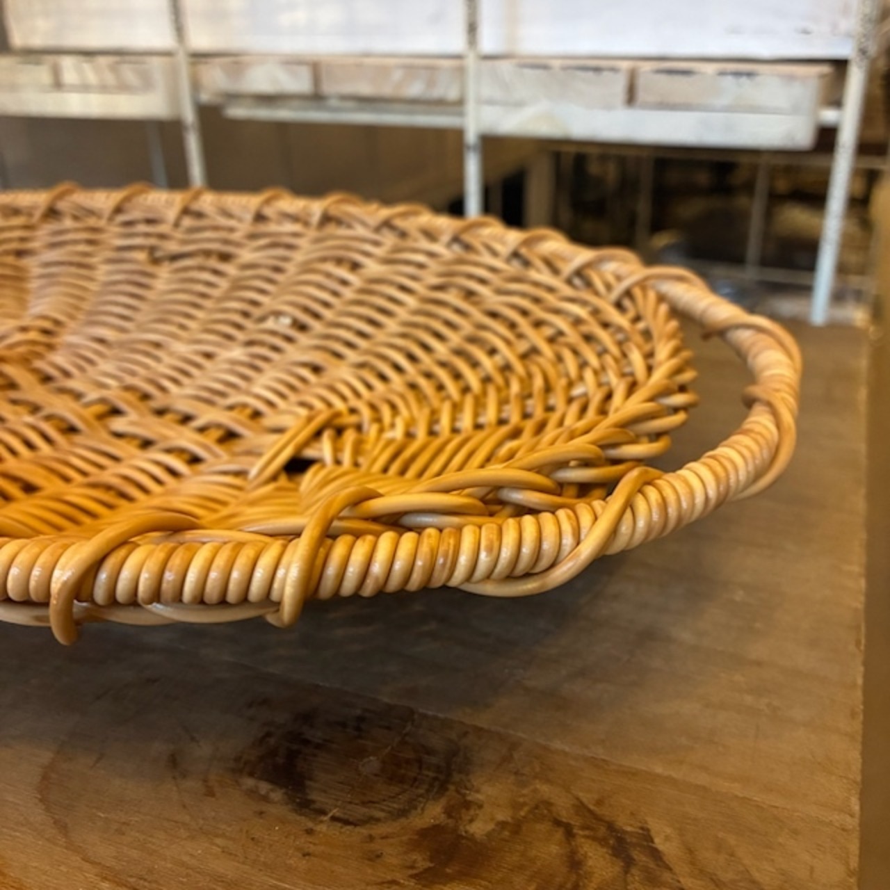 Util Nair Round Colander　ユティル ナイール ざるオーバル　S　そばザル　平ざる　バスケット　食器　野菜　洗い物　水切り　