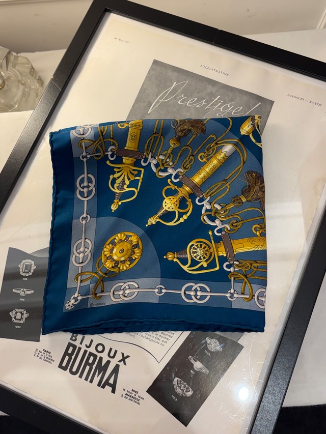 HERMES / vintage cliquetis scarf.