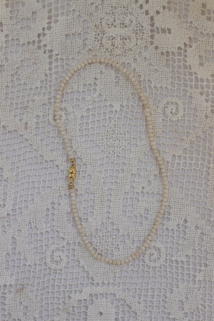 beads necklace