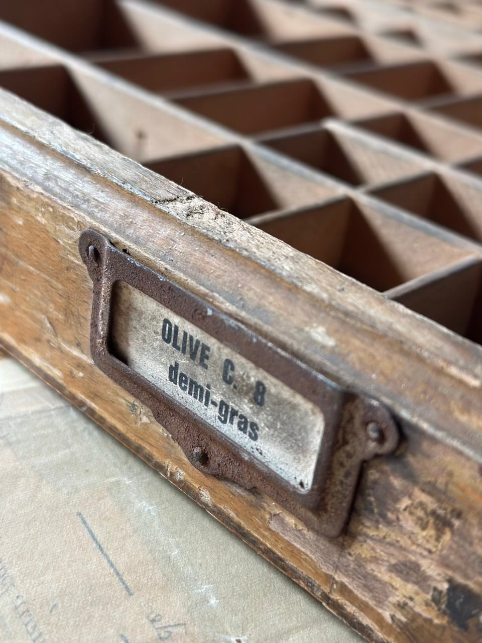 活版印刷の木製トレイ プリンタトレイ | Brocante de La Cocotte