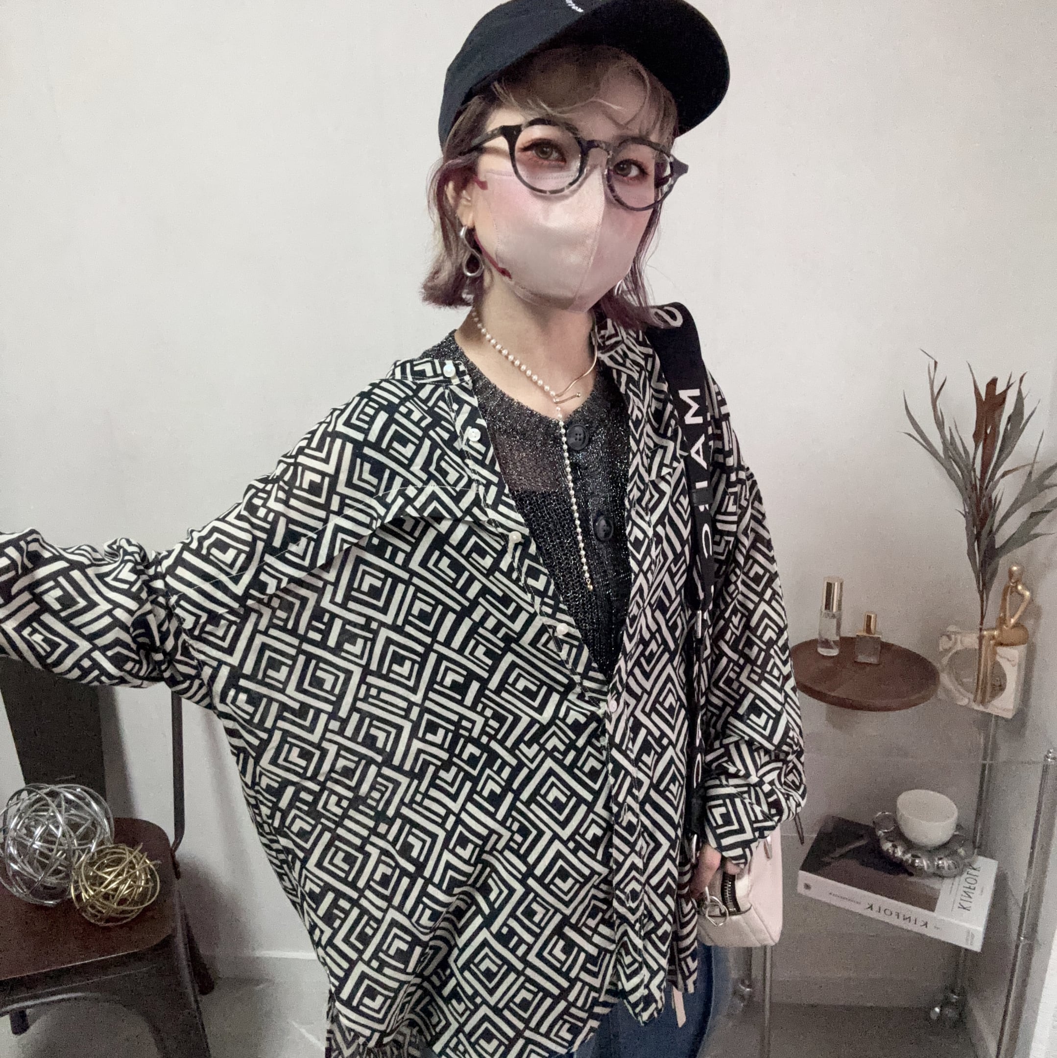 geometric pattern back gather SH【Black】