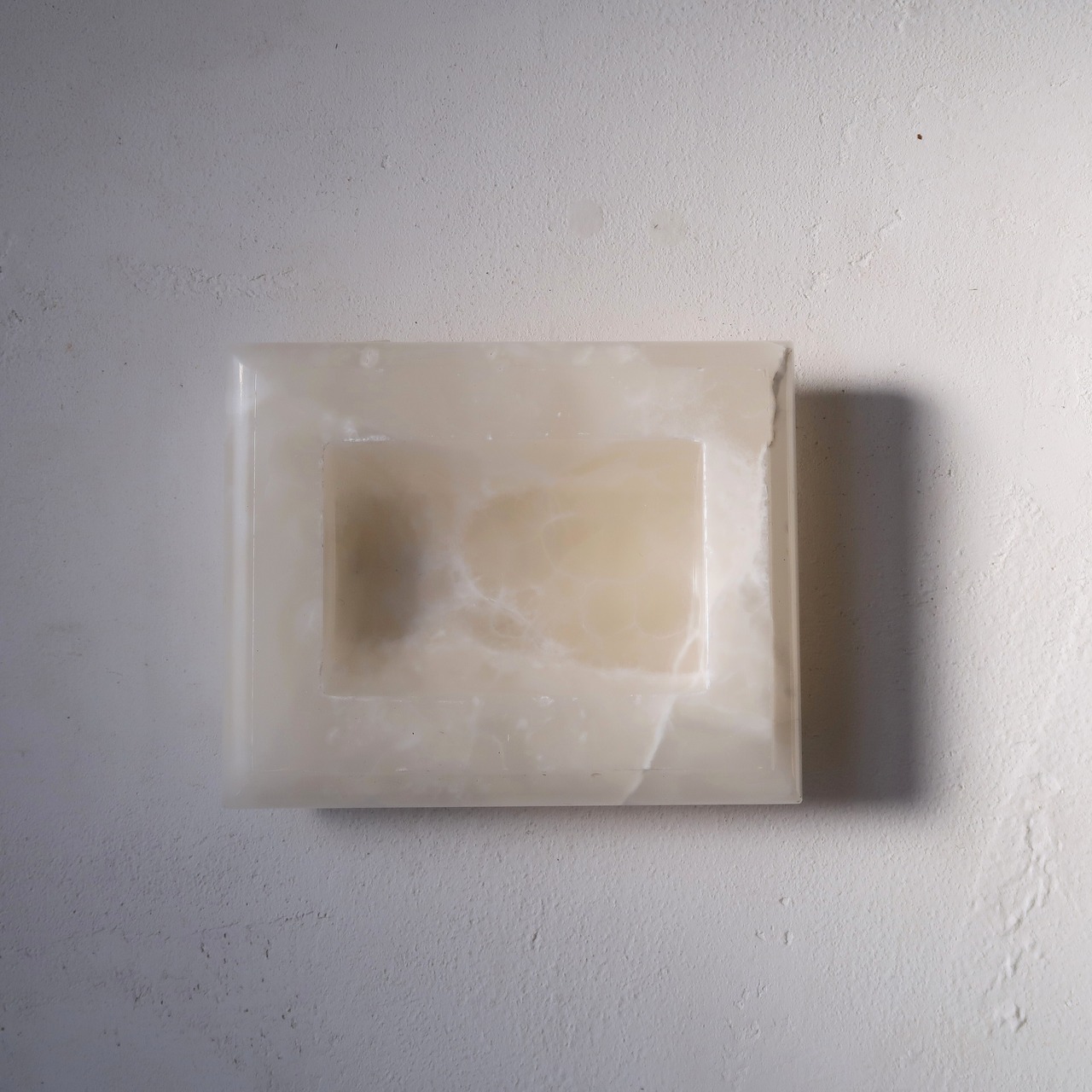 白い石のジュエリートレイ