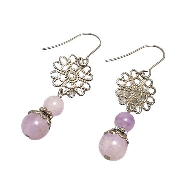 ラベンダーアメジスト パワーストーン ピアス 天然石 癒し 安らぎ ポジティブ ハンドメイド アクセサリー 花 かわいい おしゃれ プレゼント 大人気 ピアス 金属アレルギー 対応 ギフト イヤリング変更可 送料無料