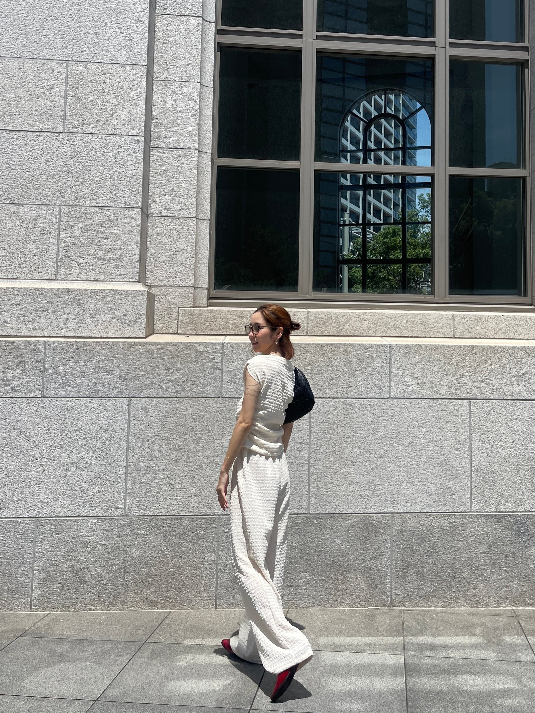 【新品タグ付】オンワード ウールダブルクロス スティック パンツ R 高橋リタ 高橋リタ Rアール ウールダブルクロススティックパンツ ネイビー