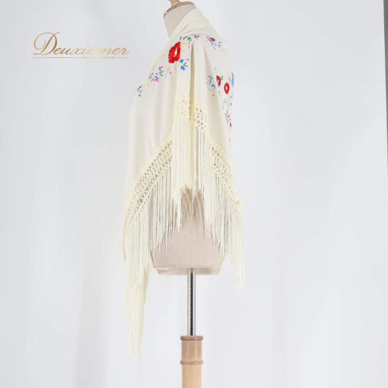 フラメンコ 衣装 シージョ ピキージョ ホワイト系 レッド系 ブルー系 白 赤 刺繍 フレコ トライアングル 三角形 ダンス パーティ 発表会 小物 踊り 舞台 飾り フリンジ カラフル ステージ衣装 コスチューム