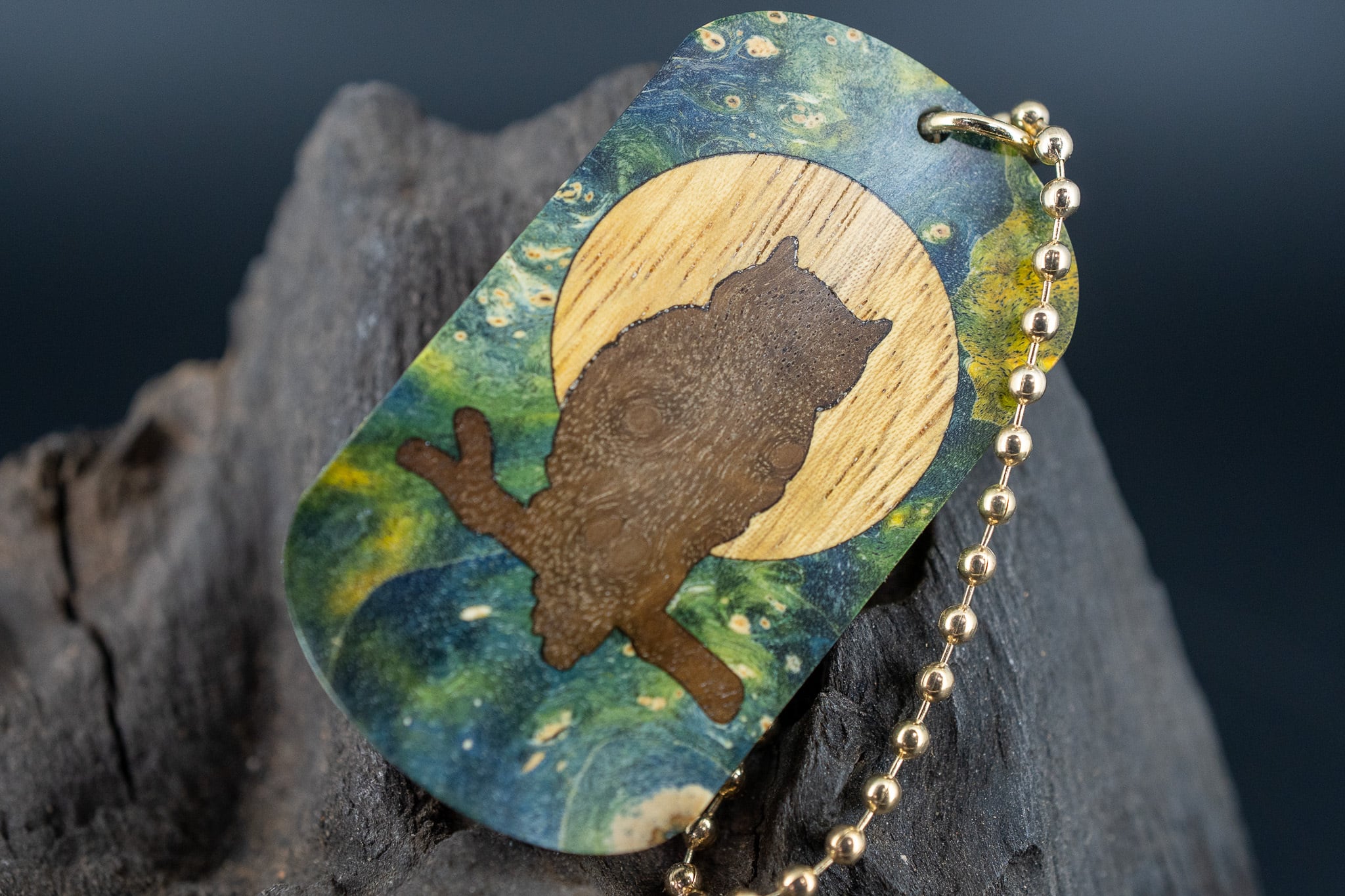 【カナダの象徴】ハードメープル 瘤杢 スタビライズウッド ドッグタグ 象嵌 夜とミミズク