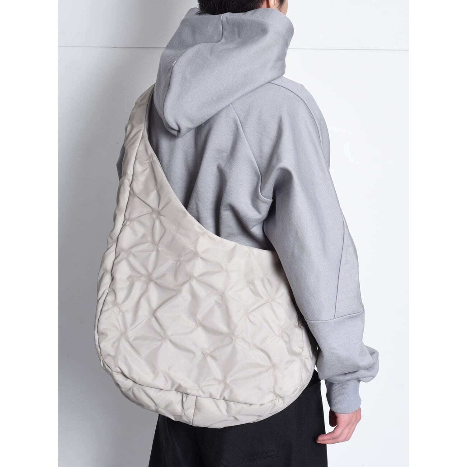 UNEEK BASEMNT - Discover independent style.