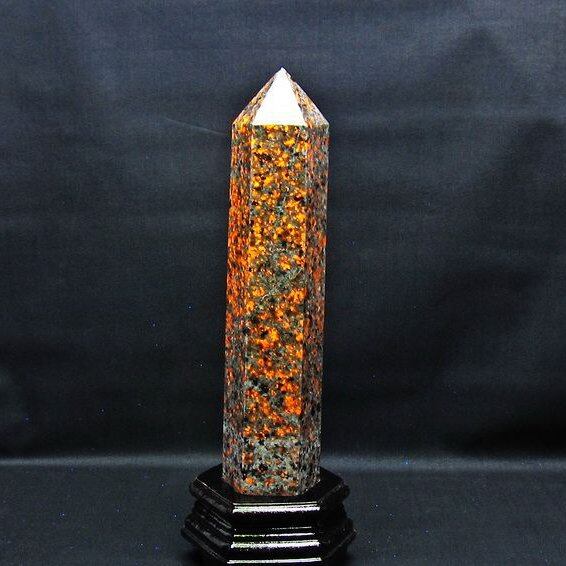 1.3Kg ユーパーライト 六角柱 台座付属 一点物 152-3008