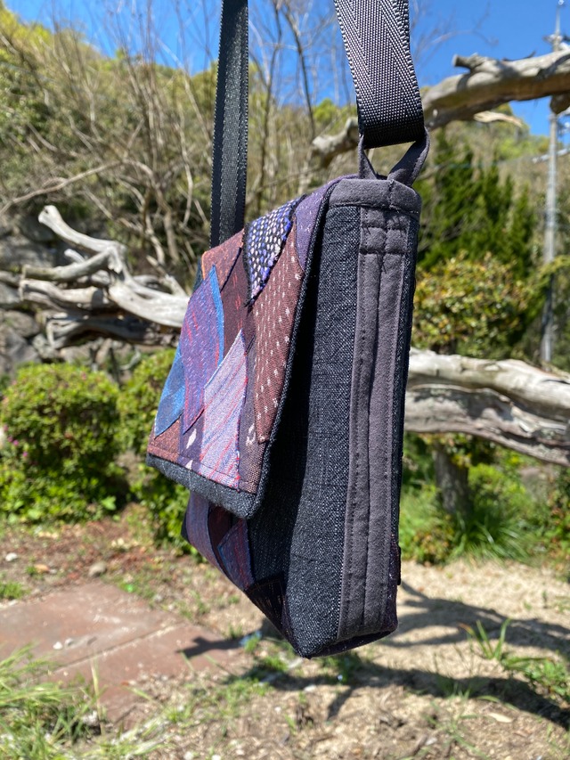 絣手作りアートショルダーバッグ　現品お届け