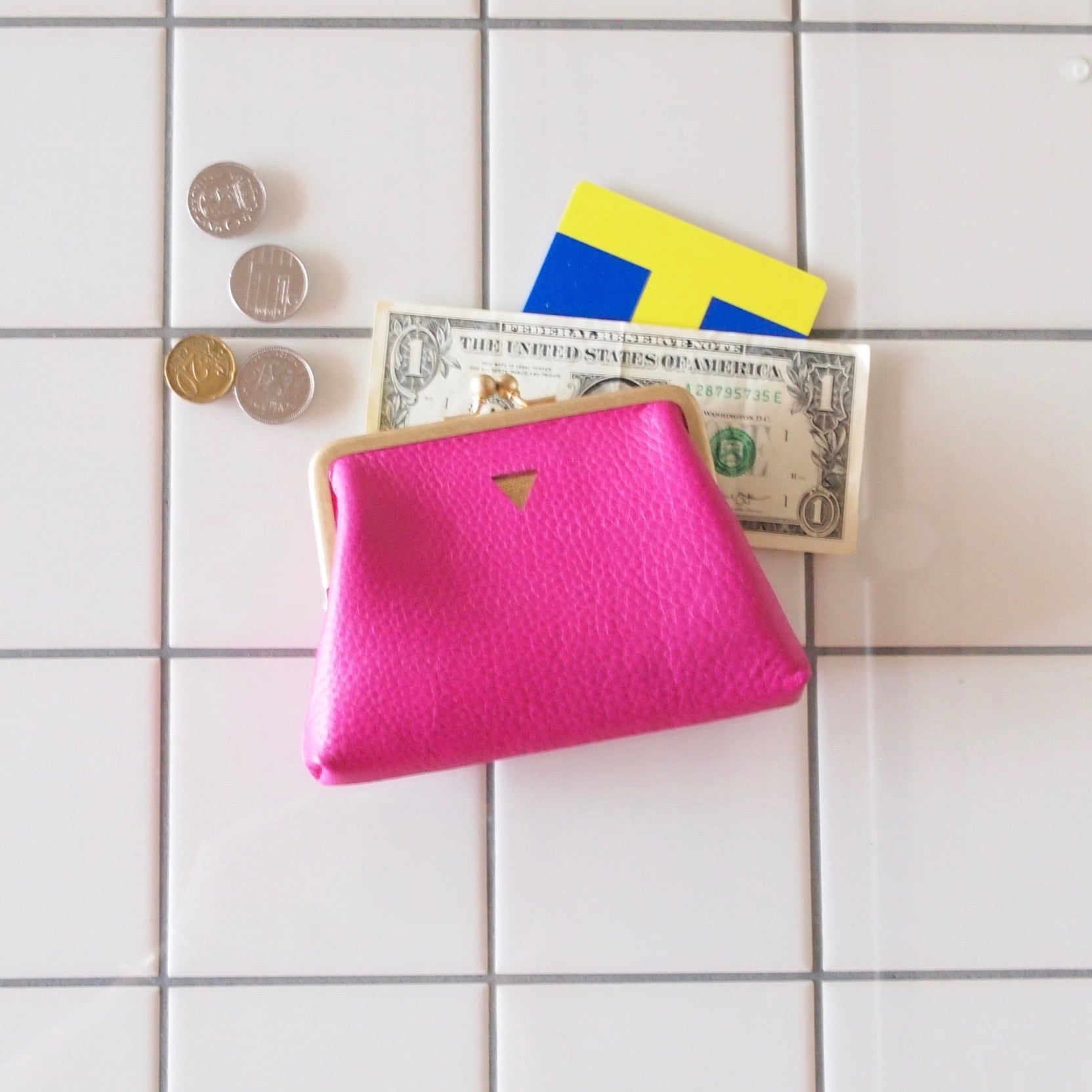 Minted シリーズ トライアングル ミニウォレット がまぐち財布 バイオレットピンク Pettica