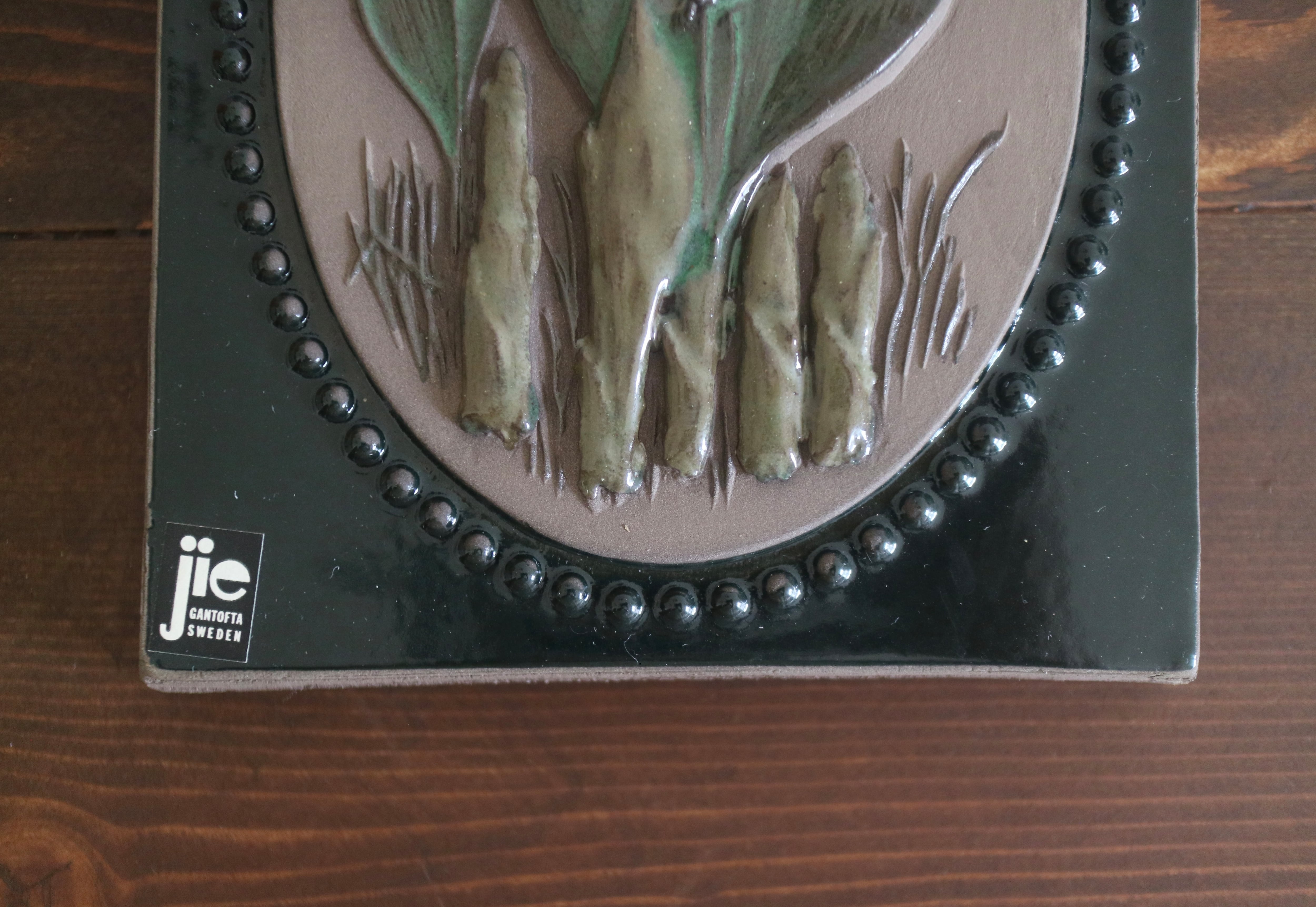 Jie Gantofta ジィガントフタ / スズランの陶板 No.3107 | Taloni