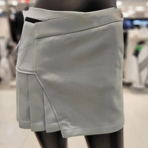 アシメプリーツスカート