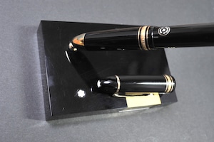 '80s　モンブラン マイスターシュテュック １４９　MONTBLANC MEISTERSTUCK 149　（中字）　14K　（＋ ペンスタンド）　　　　　01372