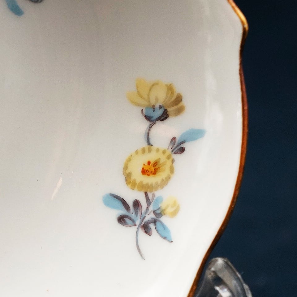 マイセン スキャタードフラワー デミタスカップ | アンティークと台湾