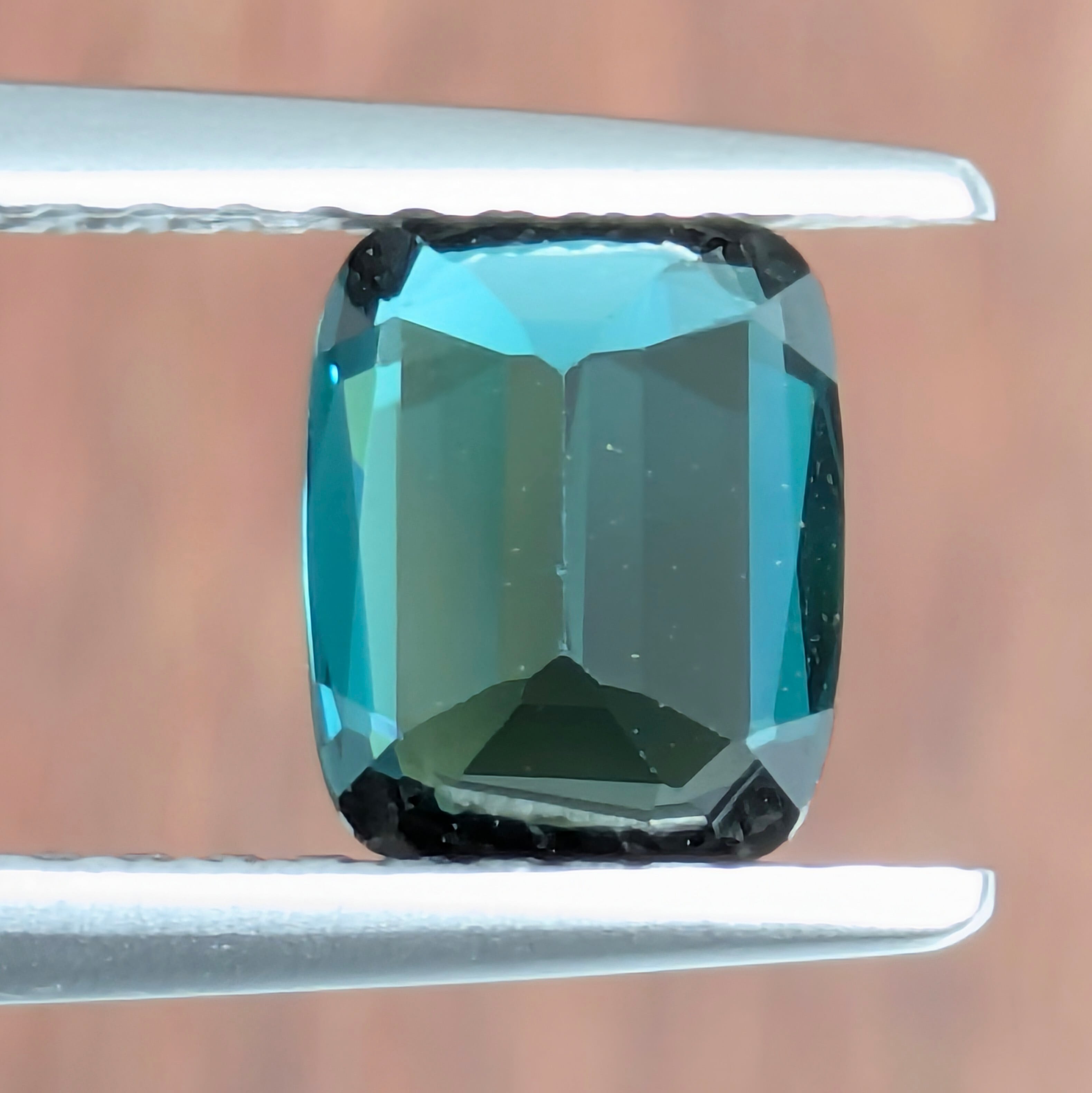 トルマリンルース【0.98ct】PRO208647 | Gem's Subculture