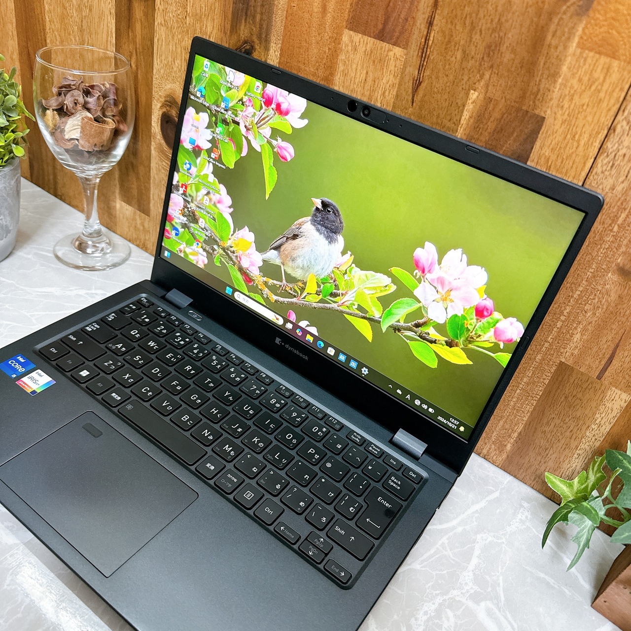 【美品 2022年式】 Dynabook G83/KW / 第12世代 Core i5-1235U / メモリ16GB / SSD256GB