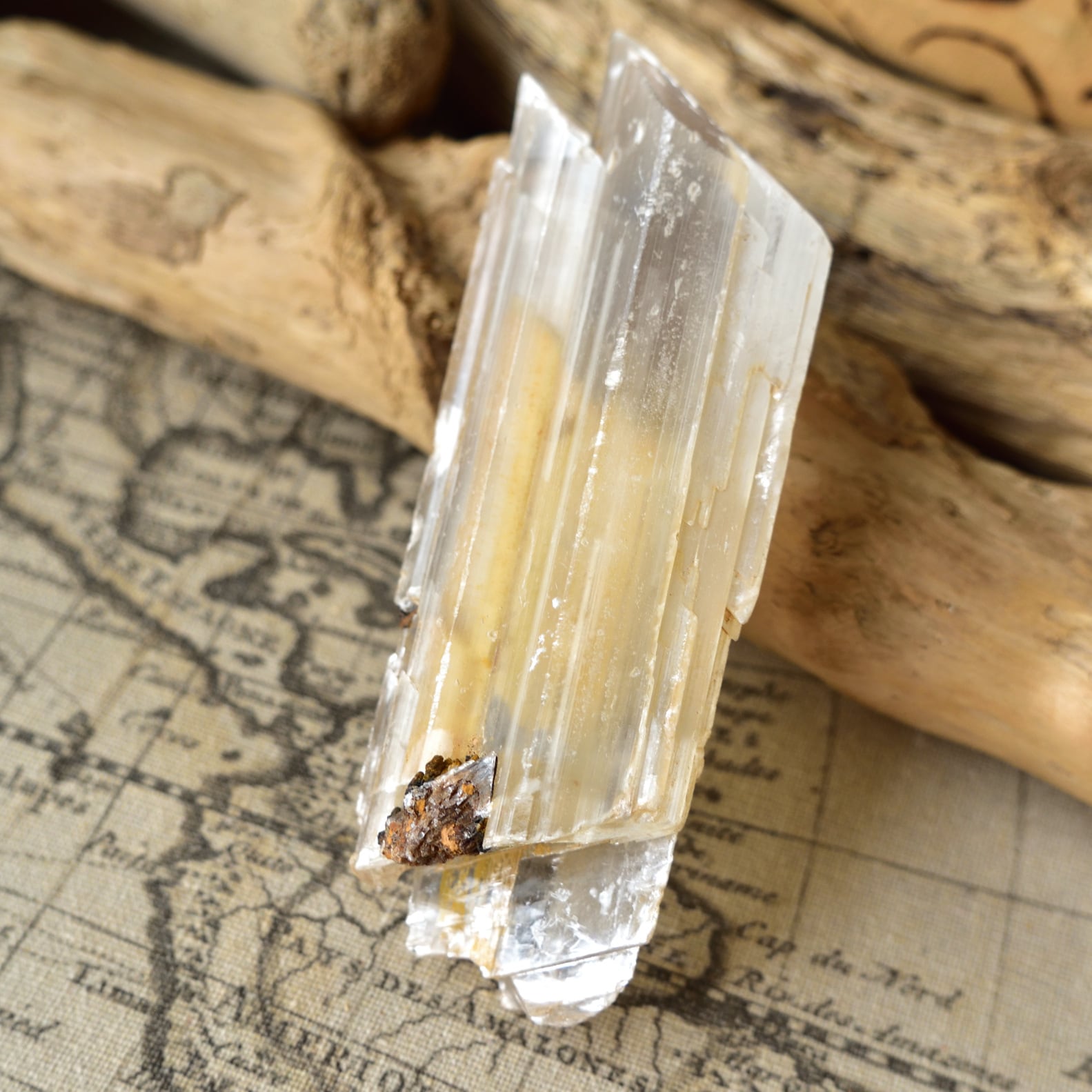 セレナイト・ブレード ゴールドジプサム シンギング 中国貴州省産 151g