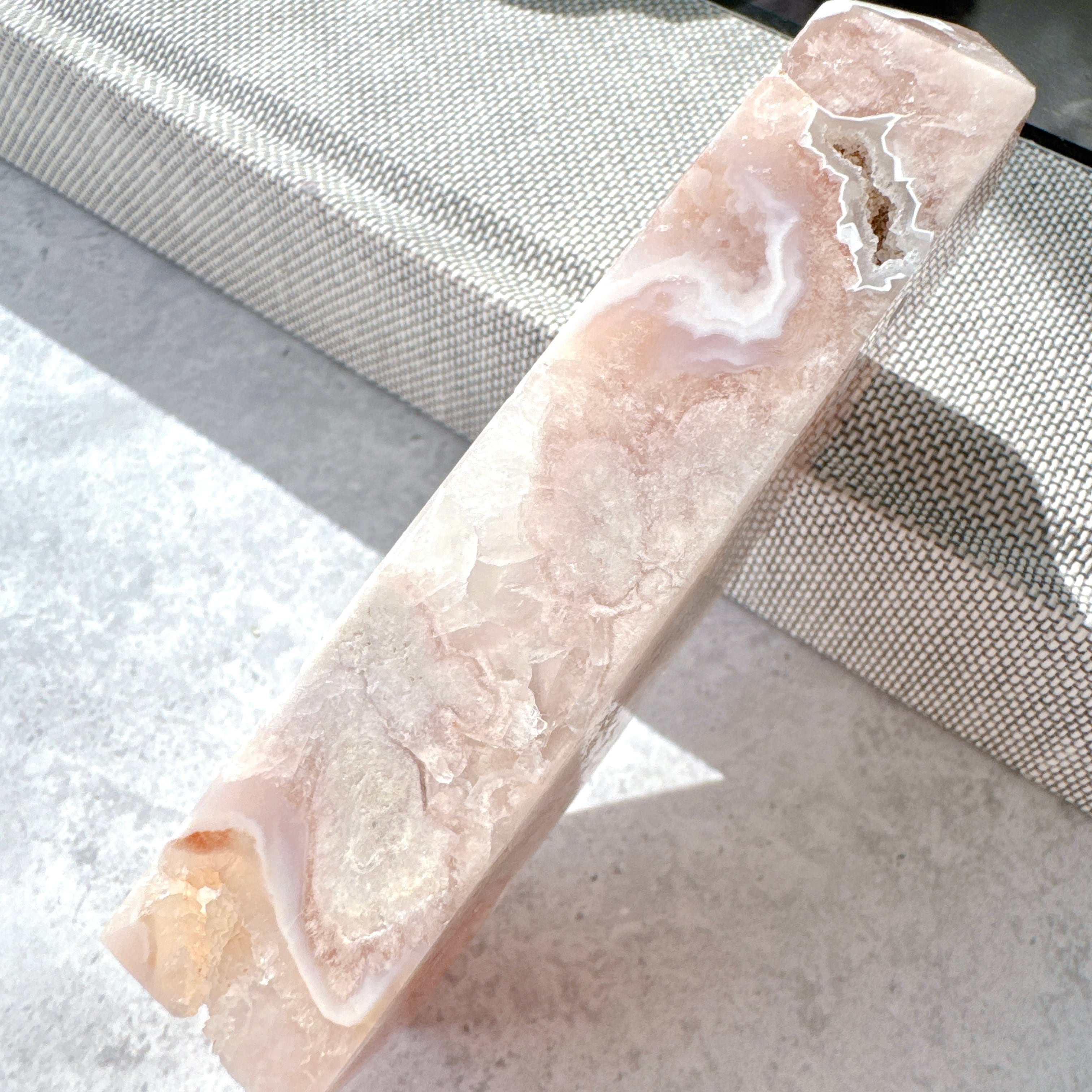 高品質ピンクアメジストフレイム天然石