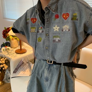 C2花刺しゅう入りウォッシュドデニムシャツ
